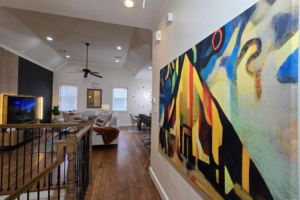 Modern Galleria Gem Private Jacuzzi 3 Br Houston Bagian luar foto