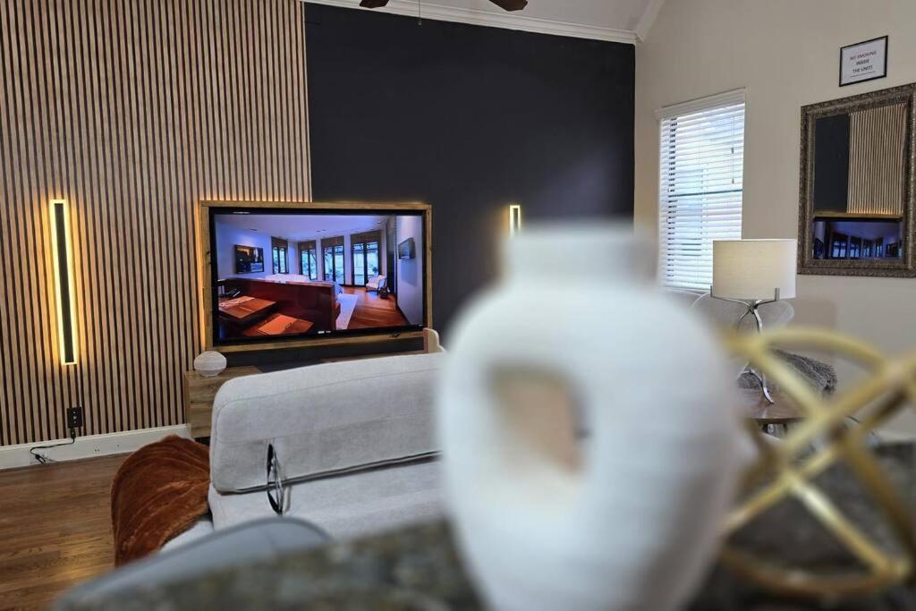 Modern Galleria Gem Private Jacuzzi 3 Br Houston Bagian luar foto